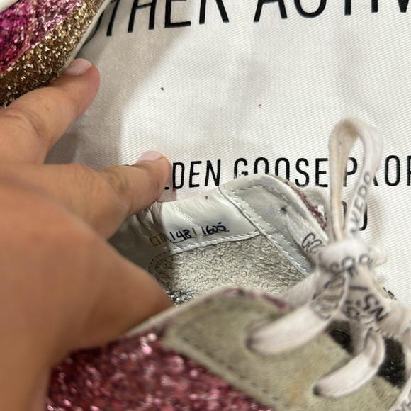 Golden Goose Super Star Low Top Sneaker - Picture 9 of 12